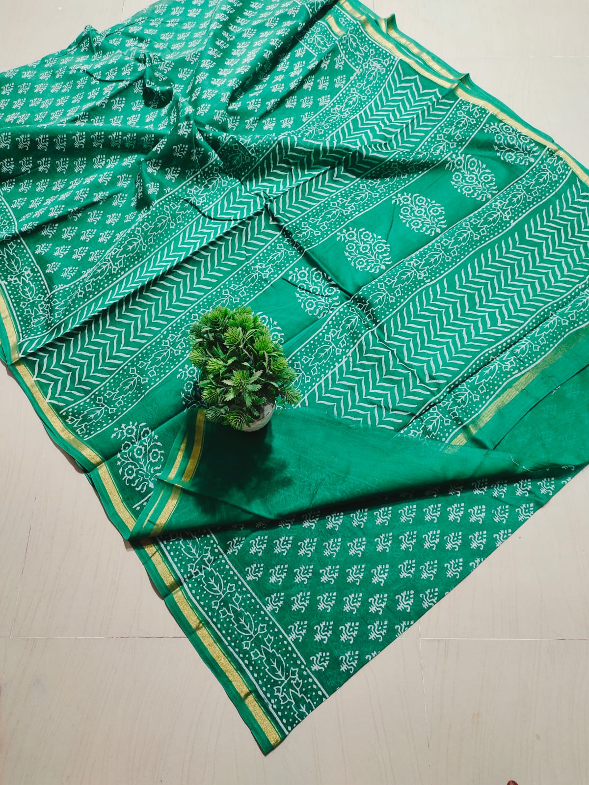 ✨Refreshing Green Hand Block-Printed Pure Cotton Saree with Golden Zari Border✨