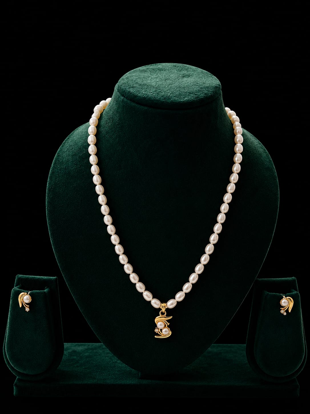 ✨ Original Hyderabad Pearl Necklace Set with Designer Golden Pendant ✨