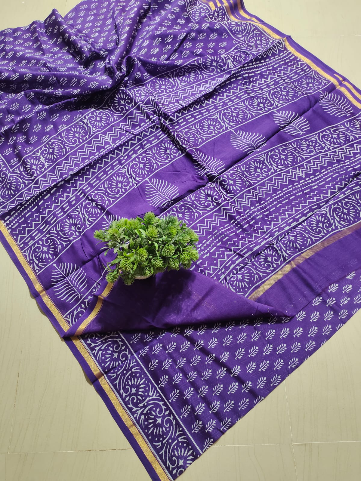 ✨Royal Violet Hand Block-Printed Pure Cotton Saree with Zari Border✨