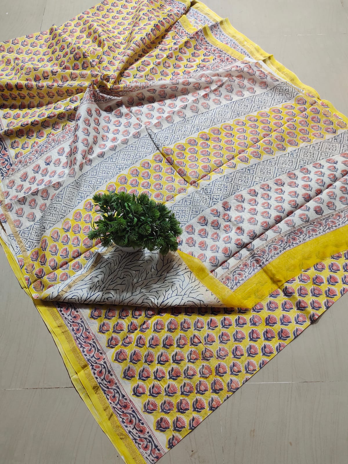 ✨Cheerful Sunshine Yellow & Off-White Floral Block Printed Pure Cotton Saree with Running Blouse Piece ✨